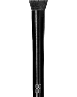 be creative make up pro artist tools 02 FOUNDATIONPENSEEL MET PLATTE TOP