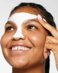 clinique anti-blemish™ oil-control cleansing mask GEZICHTSMAKSER MET KLEI - ANTI-ACNE