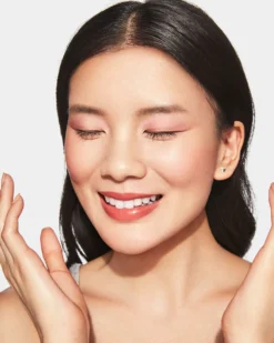 clinique blushing blush™ powder blush BLUSH - LANGHOUDEND & OLIEVRIJ