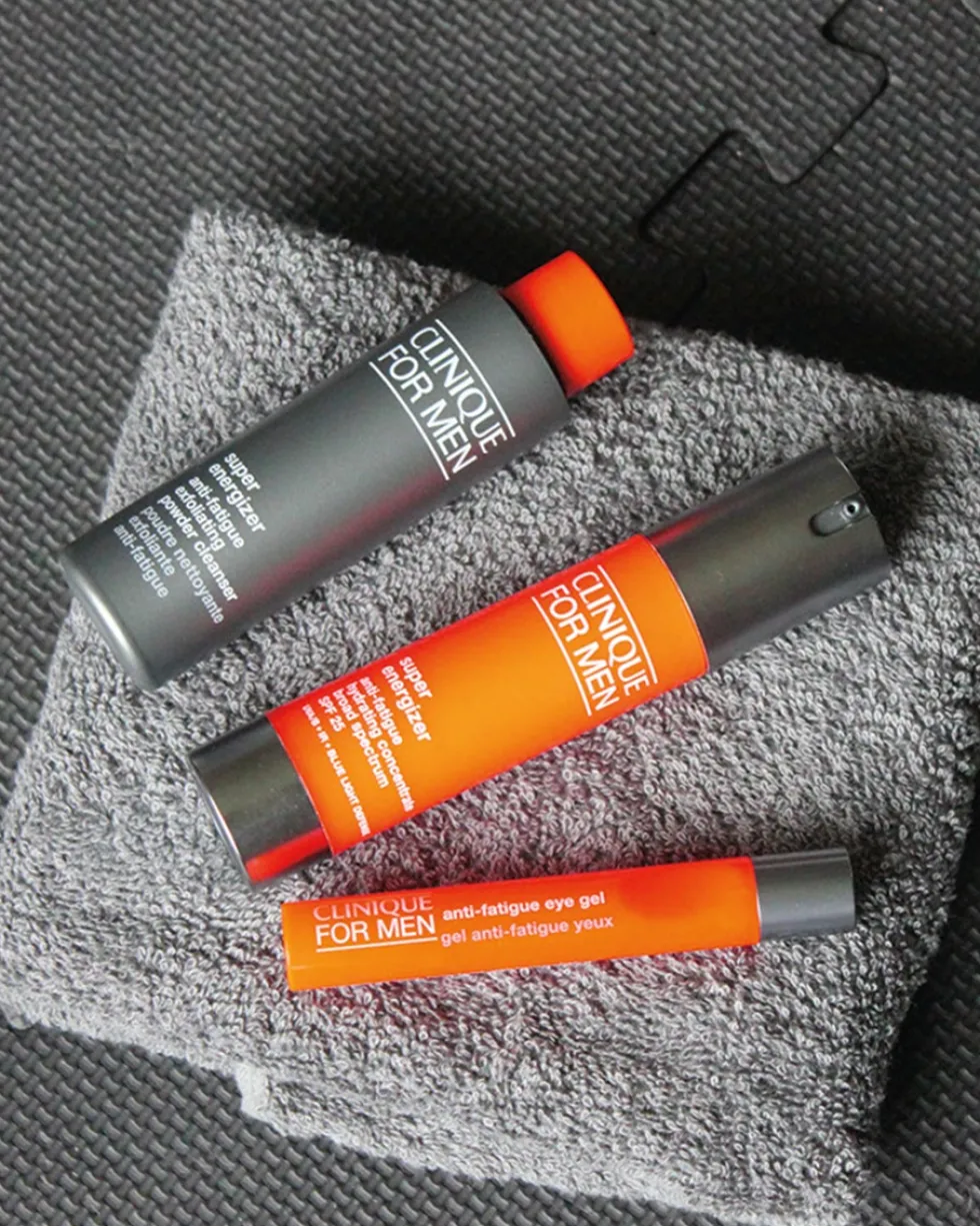 clinique clinique for men super energizer™ anti-fatigue depuffing eye gel VERKOELENDE GEL VOOR DE OGEN - HYDRATEERT & BESTRIJDT WALLEN