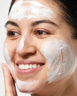 clinique 7 day scrub cream rinse-off formula SCRUB - MILDE EXFOLIANT - VERBETERT DE HUIDTEXTUUR