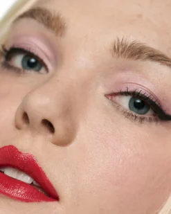 clinique quickliner™ for brows eyebrow pencil WENKBRAUWPOTLOOD - LANGHOUDEND & ZEER PRECIES