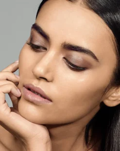 estée lauder futurist hydra rescue moisturizing makeup spf 45 VERZORGENDE FOUNDATION - HYDRATEREND, VERZACHTEND & VOEDEND