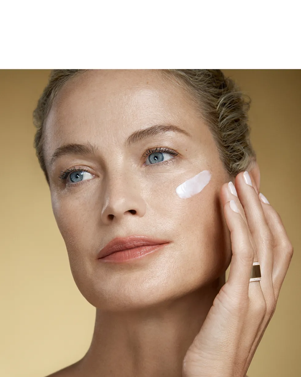 estée lauder re-nutriv ultimate lift regenerating youth crème rich HYDRATERENDE DAG- & NACHTCRÈME - ANTI-AGING & ANTI-RIMPEL
