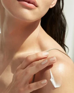 la mer the body creme HYDRATERENDE LICHAAMSCRÈME - DIEPE HYDRATATIE & VERZACHTEND