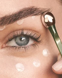 la mer the eye concentrate OOGCRÈME - ANTI-DONKERE KRINGEN & RIMPELS