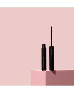 queen tarzi design your lashes Lash Remover