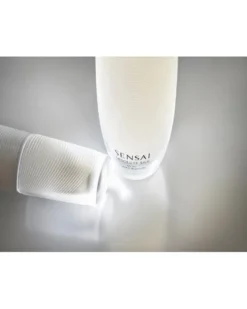 sensai absolute silk MICRO ESSENCE-IN-LOTION