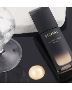 sensai glowing base Make-up Primer